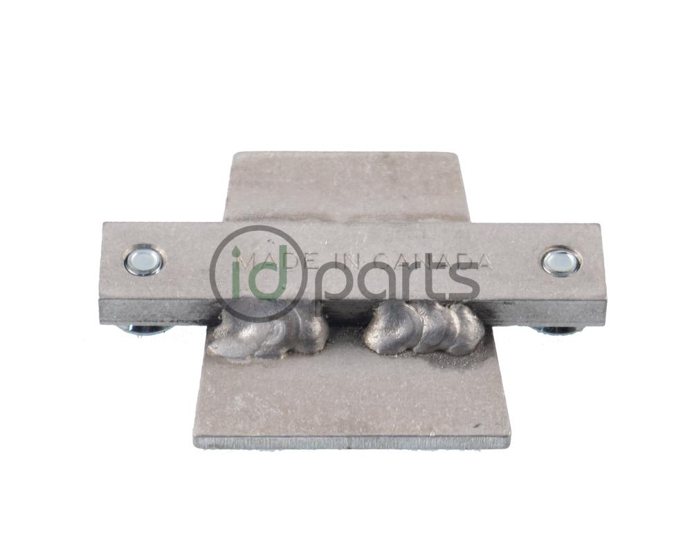 Skid Plate Oil DrainHole Cover (B5.5) Picture 2